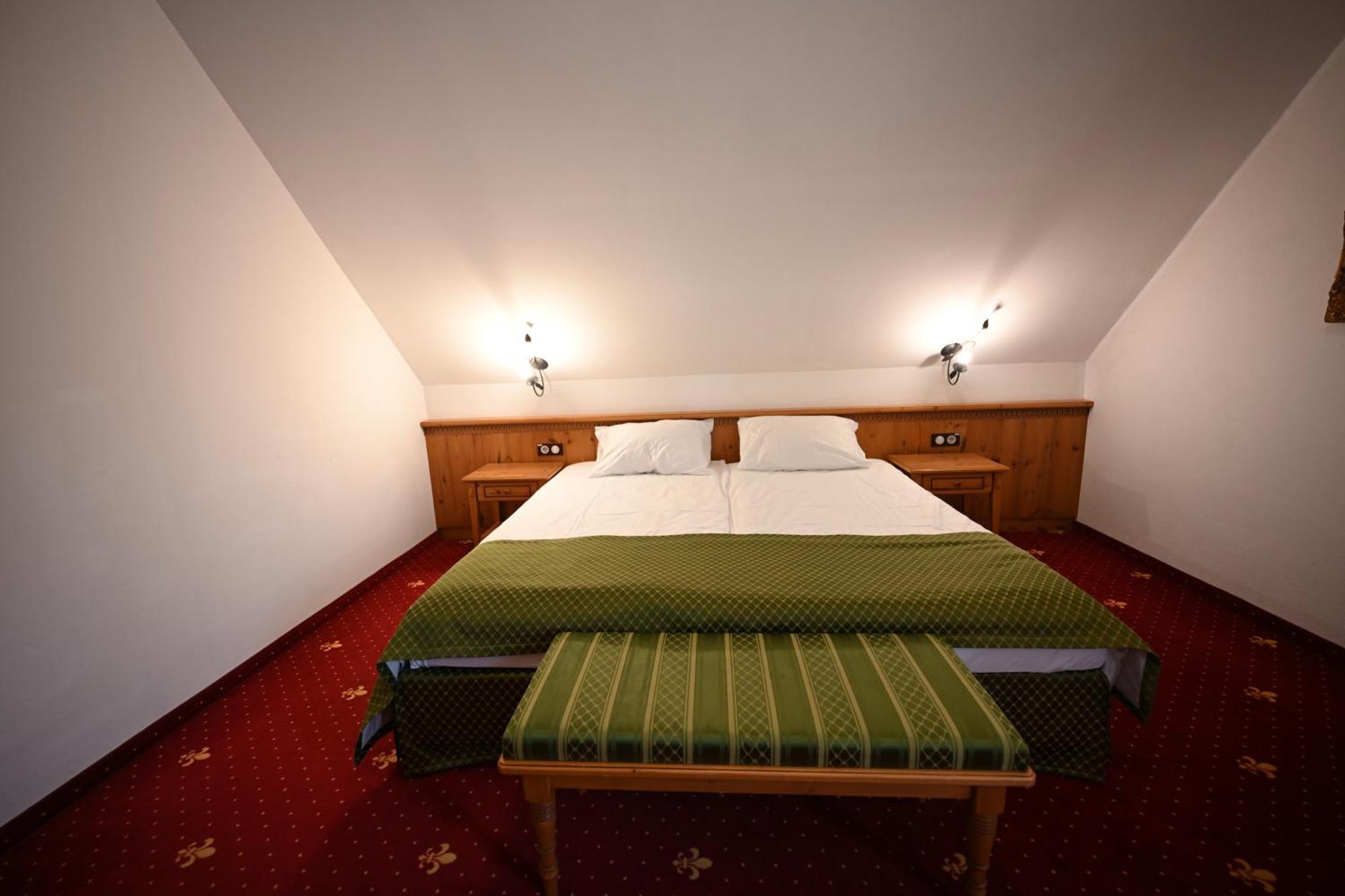 Mercure Sighisoara Binderbubi Hotel & Spa Ngoại thất bức ảnh