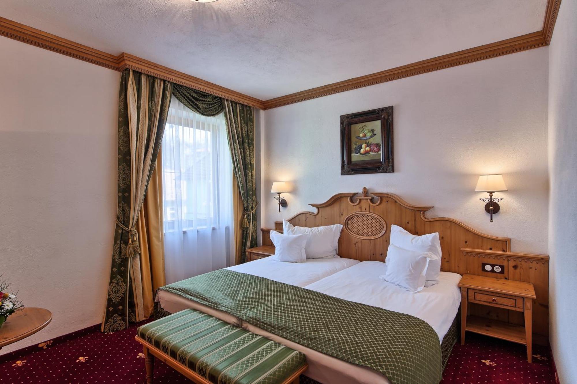 Mercure Sighisoara Binderbubi Hotel & Spa Ngoại thất bức ảnh